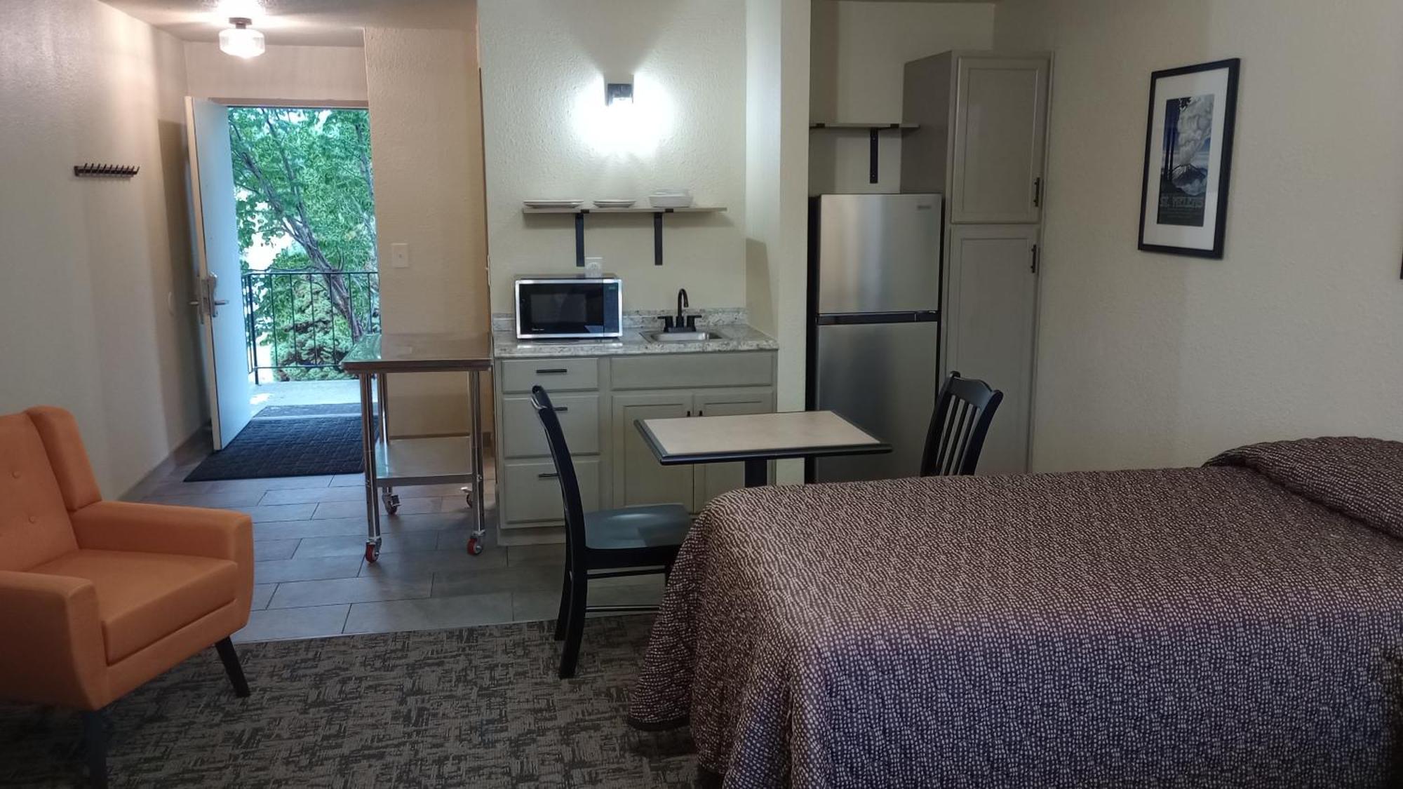 Cocusa Motel Burlington Ngoại thất bức ảnh